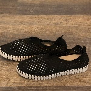 Ilse Jacob tulip shoes size 41 = 10 to 10.5 EUC